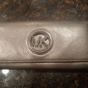 Michael Kors Silver Wallet